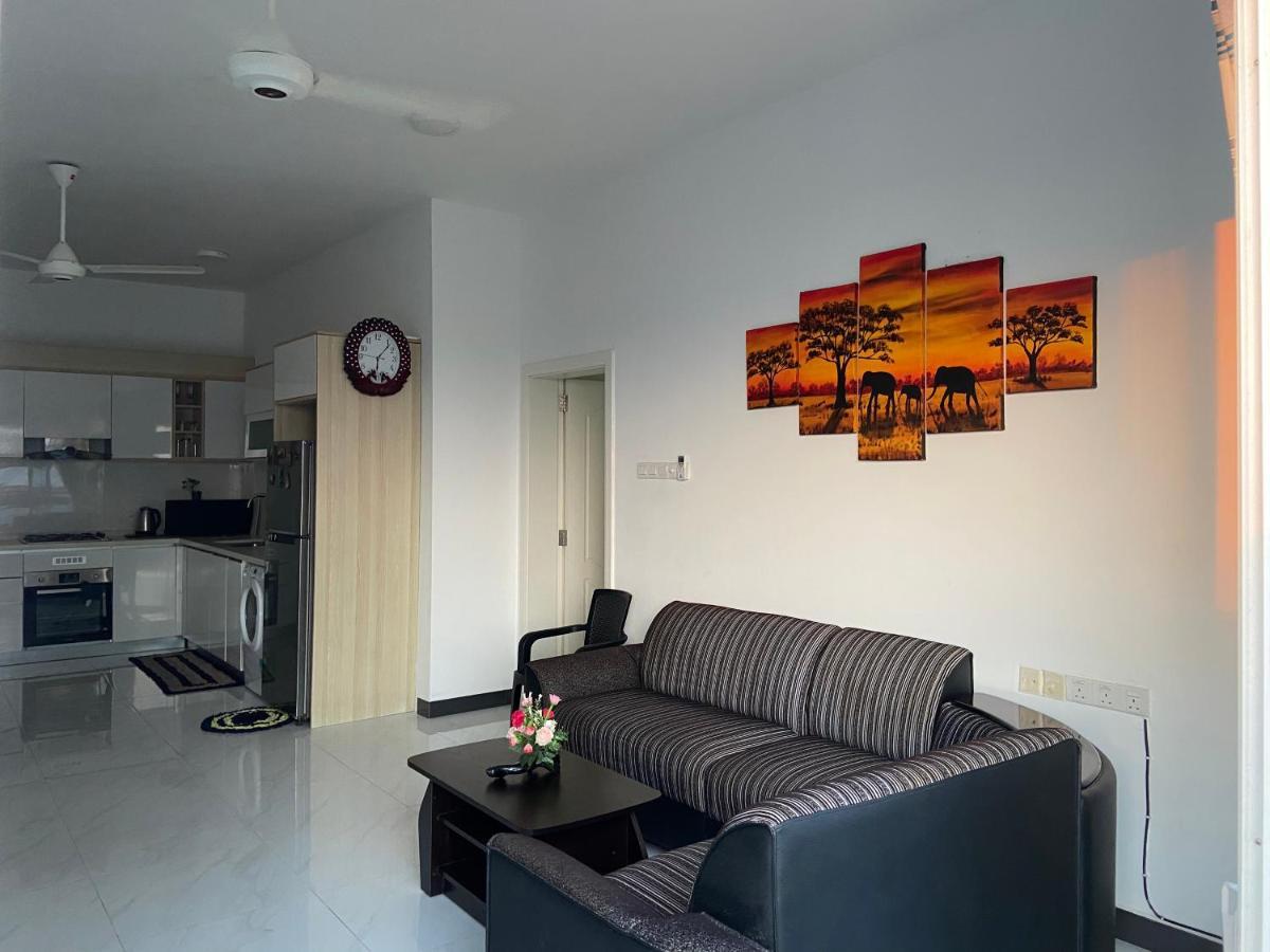 Sea View A Lägenhet Dehiwala-Mount Lavinia Exteriör bild